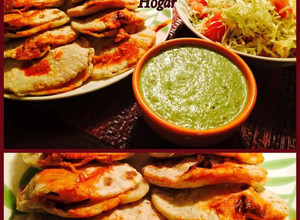 Una foto de Gorditas en chile colorado y queso💖
