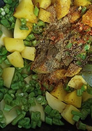 A picture of Beans and potato vegetable.