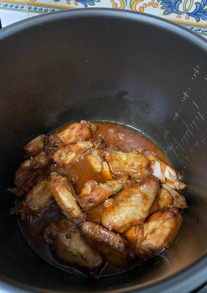 Una foto de Alitas a la barbacoa olla GM D