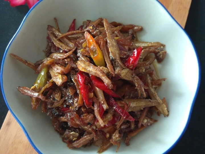 Cara Mudah Menyiapkan Resep Tumis Teri Pedas Manis yang Uenak Anti Ribet, Bisa Manjain Lidah