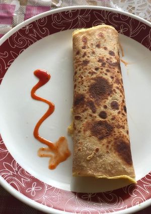 முட்டை சப்பாத்தி ரோல் Muttai chappathi Roll Recipe in Tamil செய்முறை முக்கிய புகைப்படம்