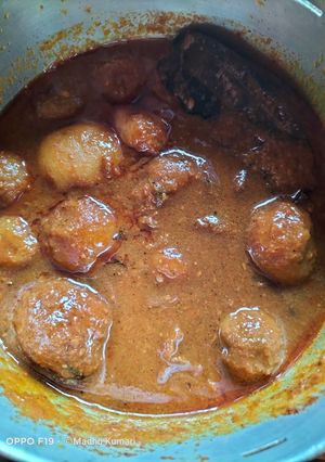 आलू दम (Aloo dum recipe in hindi) रेसिपी मुख्य फोटो
