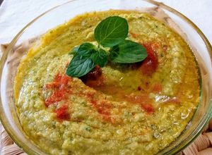 Una foto de Byessar. O crema de habas, receta marroquí
