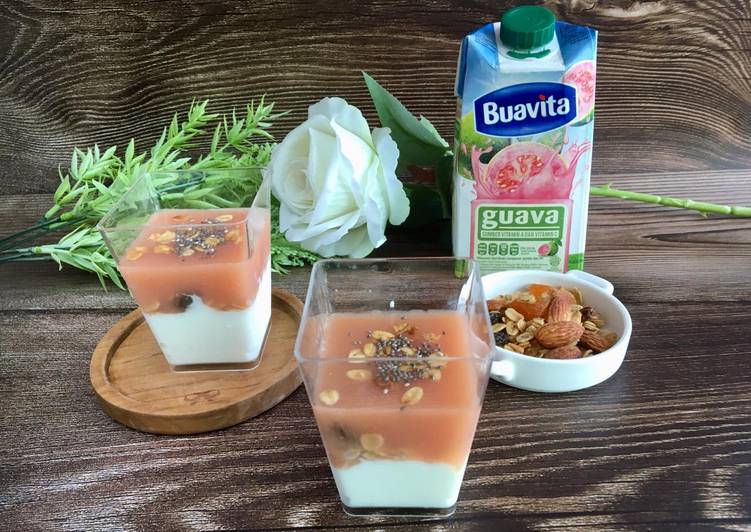 Langkah Mudah untuk Membuat Yogurt rasa Guava merah Simpel Anti Gagal