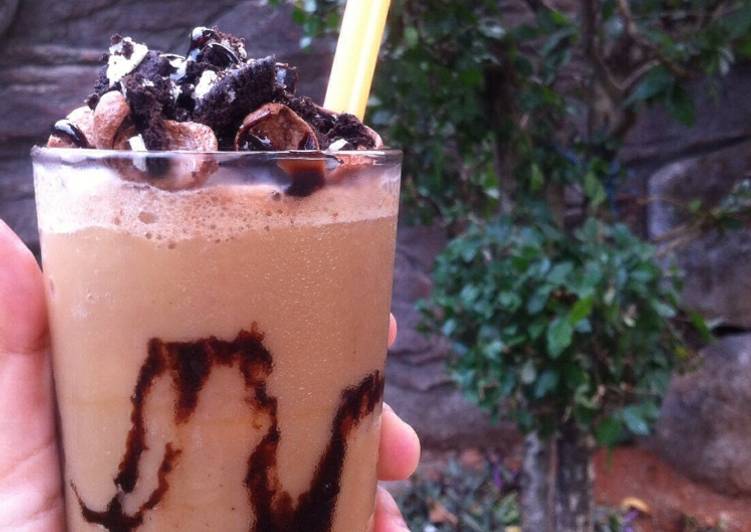Recipe: Delicious OREO MILKSHAKE