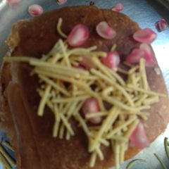 A picture of Mumbai street food Vada pav.