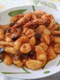 Gnocchi di patate con melanzane e gamberetti