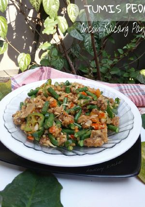 Foto resep Tumis Pedas Oncom Kacang Panjang