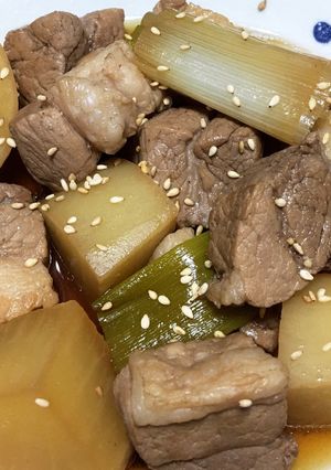 Hình của món Thịt hầm củ cải kiểu Nhật {KAKUNI}.