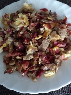 Una foto de Revuelto de setas con jamón