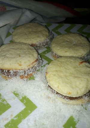 Una foto de Alfajores de maicena!