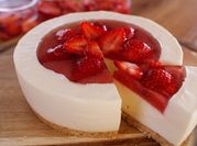 A picture of lemon mascarpone cake