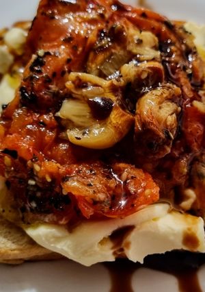 Una foto de TAPA AL Estilo Tomate🍅🍅San Marzano...!🍅