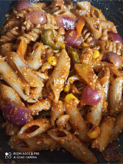 मिक्सड सॉस वेज पास्ता (Mixed Sauce veg Pasta recipe in Hindi) रेसिपी मुख्य फोटो