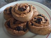 Una foto de harina integral cinnamon roll