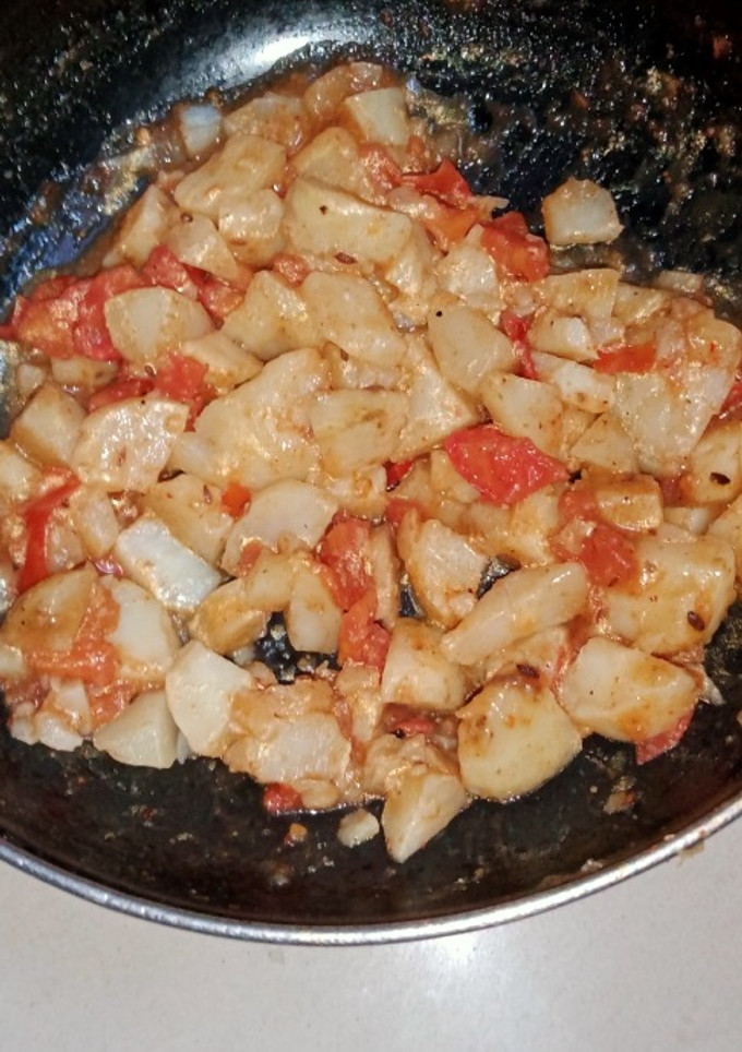 चटपटा मसाला आलू(chatpate masala aloo recipe in hindi) रेसिपी मुख्य फोटो