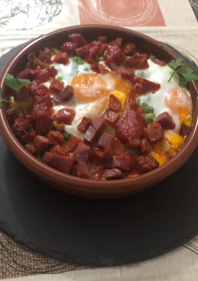 Una foto de Huevos al plato