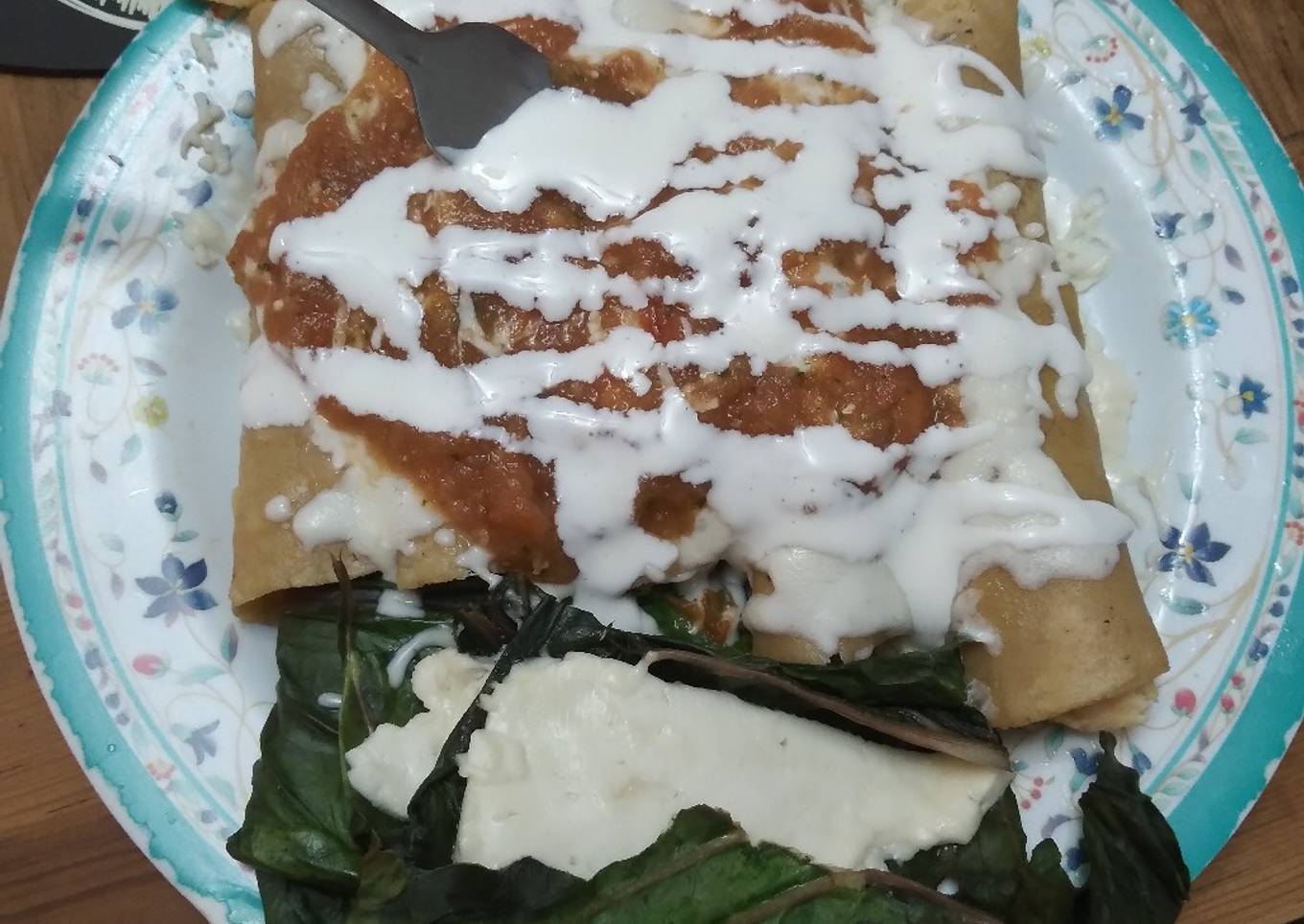 Taquitos enrollados de pollo🍗 y tamalito de acelgas