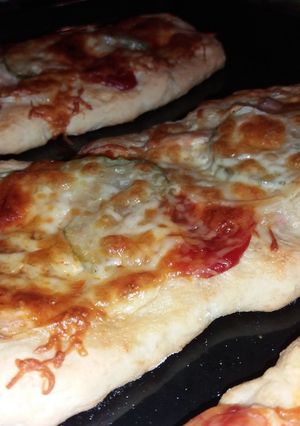 Gyors, hibátlan, mennyei pizza recept fotója
