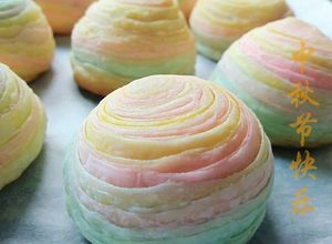 Foto resep Unicorn Rainbow Pastry Mooncake (Spiral Mooncake)