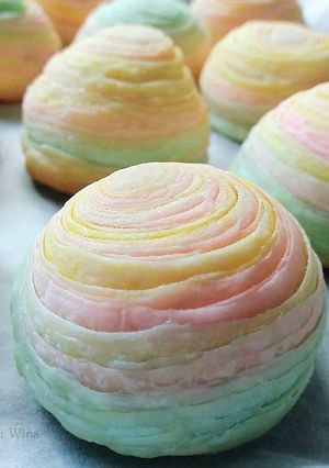 Foto resep Unicorn Rainbow Pastry Mooncake (Spiral Mooncake)