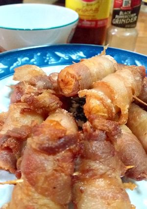 รูปของ ไส้กรอกไก่พันเบคอนทอด