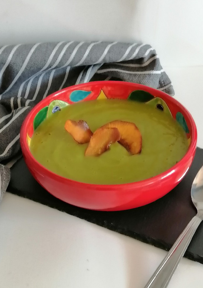 Una foto de Crema de guisantes con boniato