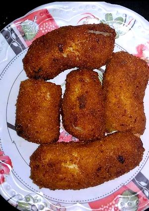 ব্রাজিলিয়ান ফ্রাইড বানানস (brazilian fried bananas recipe in bengali) রেসিপির প্রধান ছবি