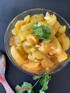 દૂધી નું શાક (Dudhi Shak Recipe In Gujarati) રેસીપી મુખ્ય ફોટો