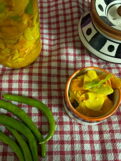 આથેલી હળદર (Pickle Raw Turmeric Recipe in Gujarati) રેસીપી મુખ્ય ફોટો