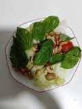 Ensalada de anacardos y albahaca