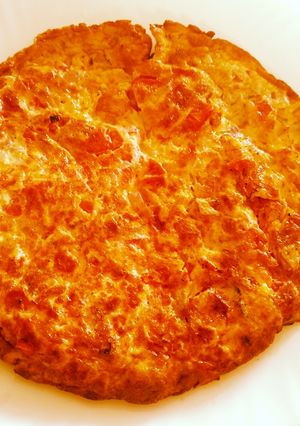 A picture of Pan eggs with veggies 😋.