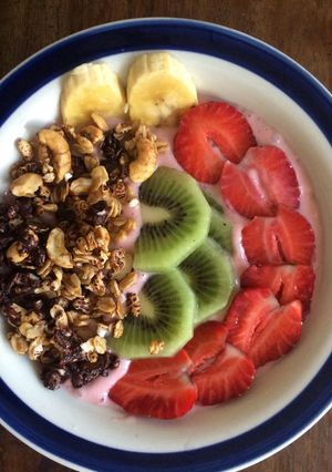 Foto resep Berry-Yogurt Smoothie Bowl