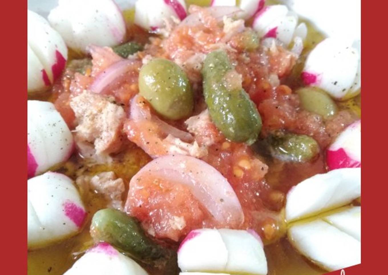 Ensalada de tomate y rábanos