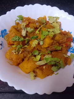 मसाले वाले आलू प्याज़ (masale wale aloo pyaz recipe in Hindi) रेसिपी मुख्य फोटो