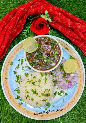 A picture of Matar Dal.