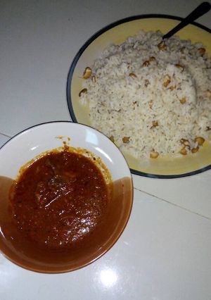 A picture of Boiled Rice, Beans and Stew.