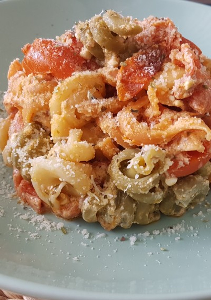 Una foto de Trottole vegetales con cherry y queso feta