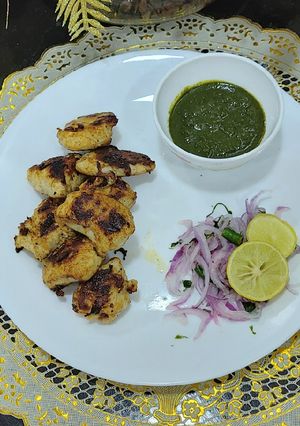 A picture of Grilled malai chicken.