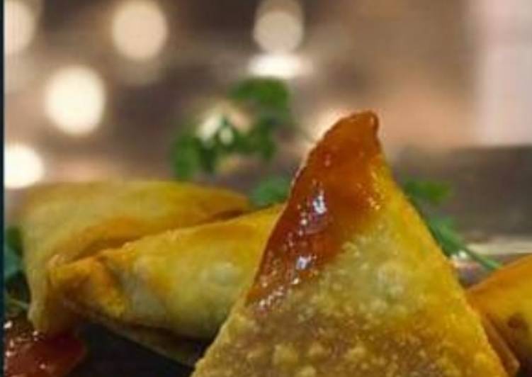 Recipe of Super Quick Homemade Achari Aluu smoke samosa