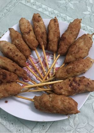 Hình của món Thịt băm xiên chiên.