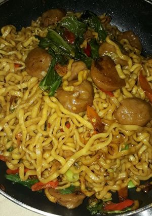Foto resep Mie Goreng Bakso Spesial