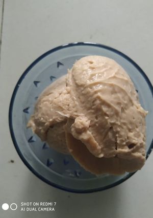 આઈસ્ક્રીમ (Ice cream recipe in gujarati) રેસીપી મુખ્ય ફોટો