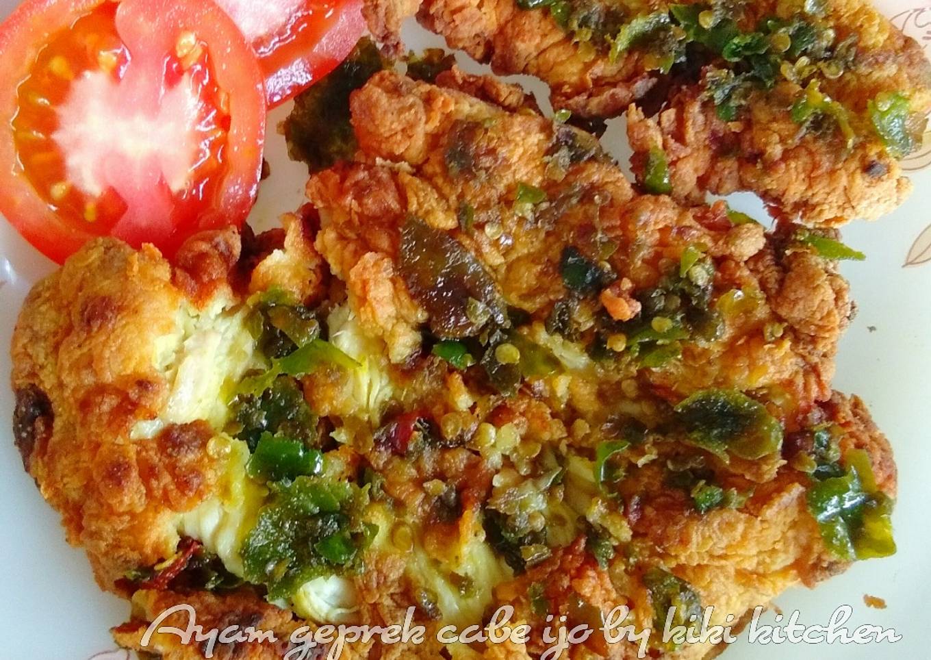 Ayam geprek cabe ijo