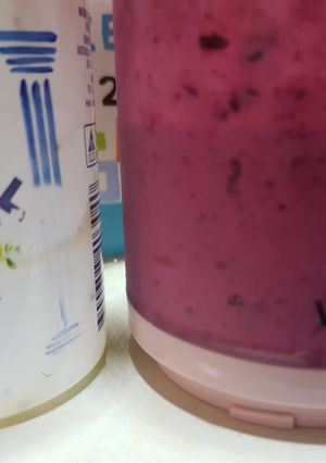 รูปของ 🍓🍇🍒Mixed berries Greek yogurt and ginger