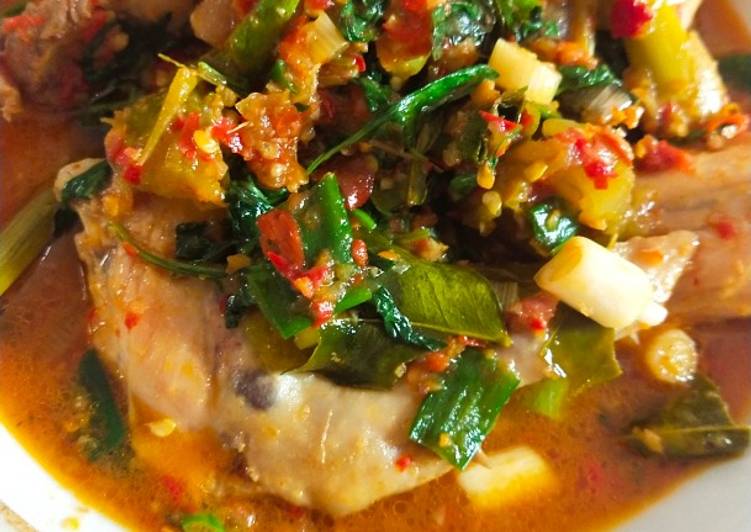Cara Gampang Menyiapkan Ayam woku khas manado Anti Gagal