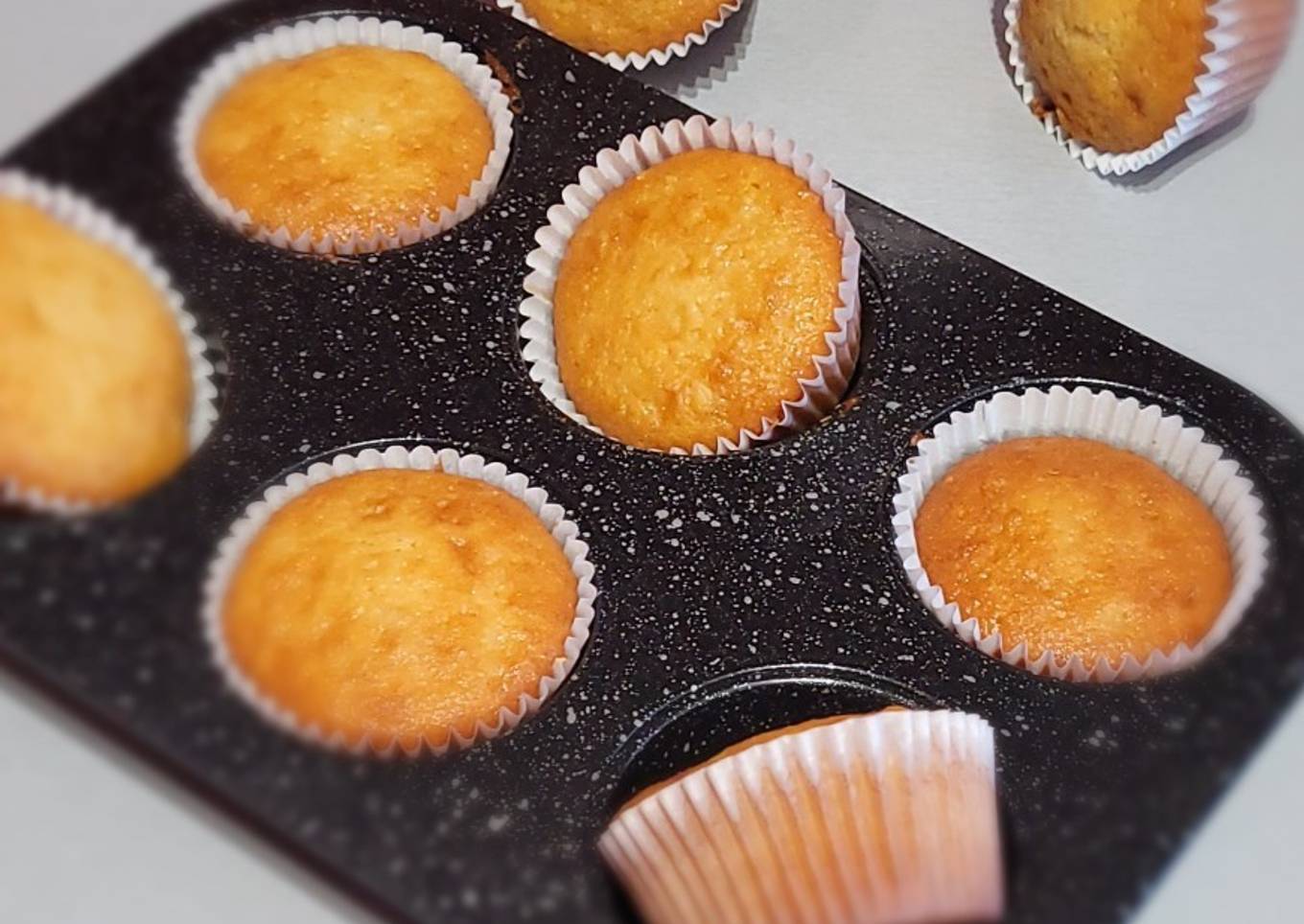 Muffins aux pépites de chocolat blanc et noix de macadamia