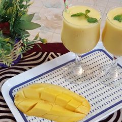 A picture of Creamy Mango shake.