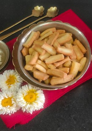 A picture of Nimki / Khasta Namak Para For Tea Time ☕.