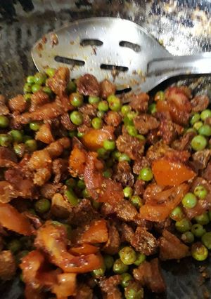 A picture of Masala Manogri with Matar.